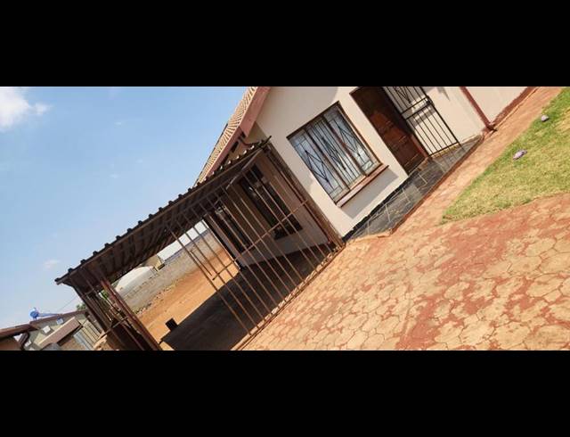 2 BEDROOM HOUSE FOR SALE IN SOSHANGUVE B